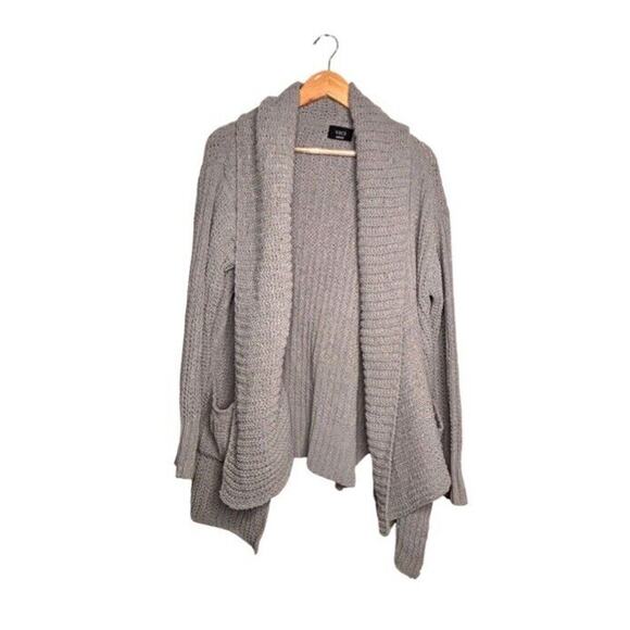 Vici Chunky Cardigan Gray Sweater Size Medium Pockets Waterfall - Picture 2 of 11